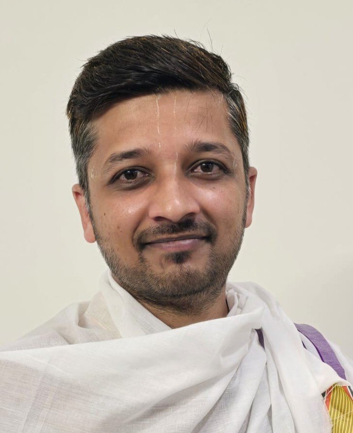 Dr. Srinidhi V